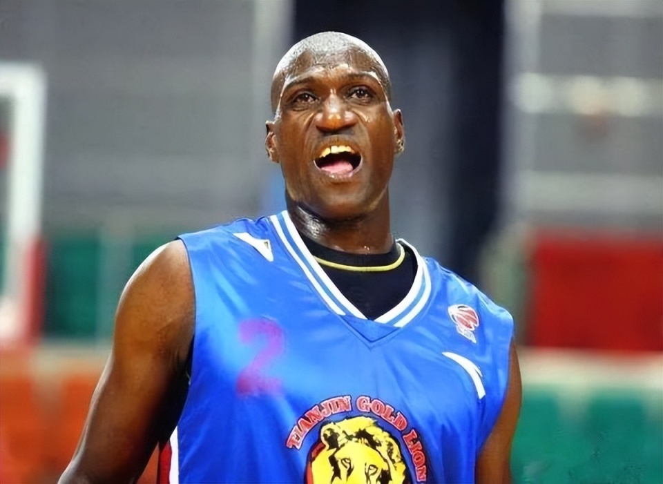 马德里竞技内部会议纪要流出——今晚篮板制胜，CBA季后赛使命明确，训练强度明显提升的简单介绍